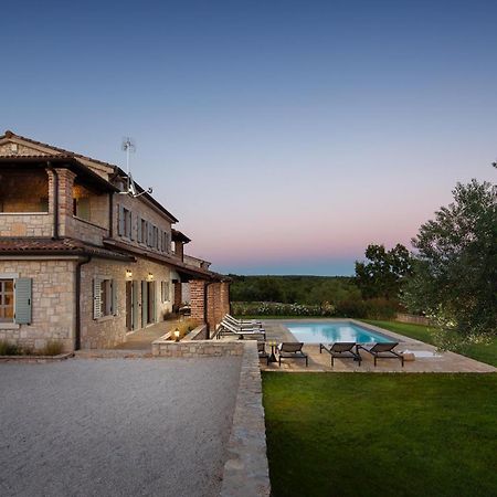 Villas Sv. Lovrec By Istarski Dvori Sveti Lovreč Pazenatički Exterior foto